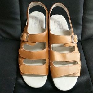 Breeze Walker sport sandals